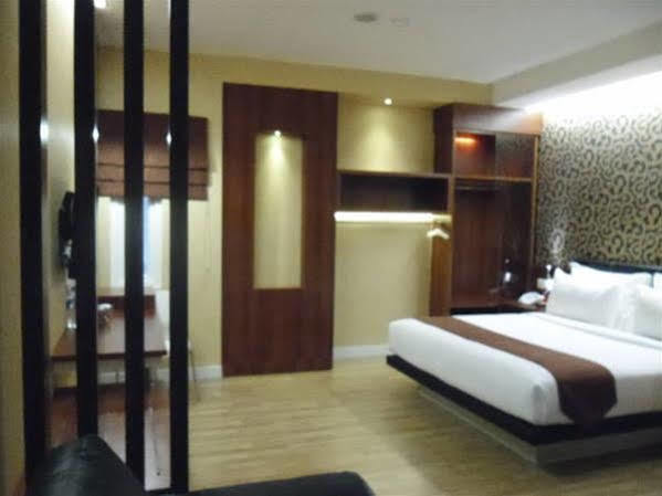 Citihub Hotel Yogyakarta Exterior photo
